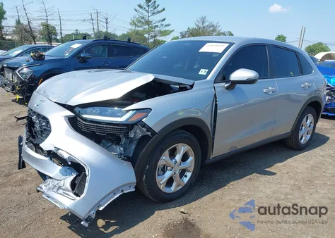 2024 Honda Hr-V Awd Lx z USA, uszkodzony, nr VIN 3CZRZ2H37RM777254